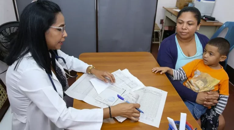 El Centro de Salud Ligia Altamirano lleva un avance del 40 por ciento