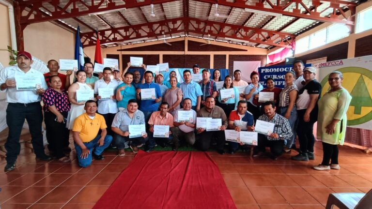 Certifican a miembros de 17 cooperativas de Nueva Segovia