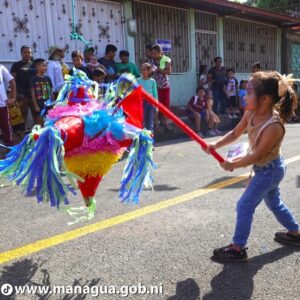Entrega de mejoras de calles del barrio Pablo Úbeda