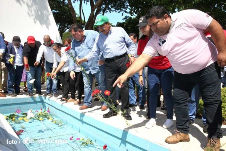 Rinden homenaje al comandante Carlos Fonseca