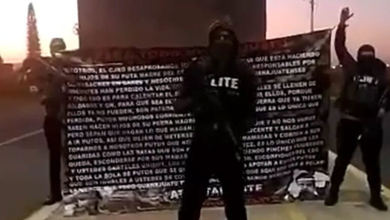 Cártel coloca “narcomantas” en Guanajuato