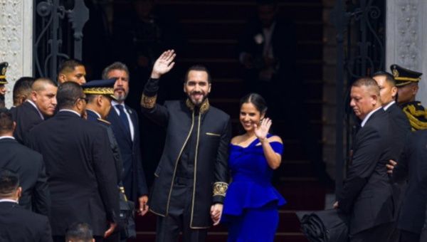 Nayib Bukele asume segundo mandato en El Salvador