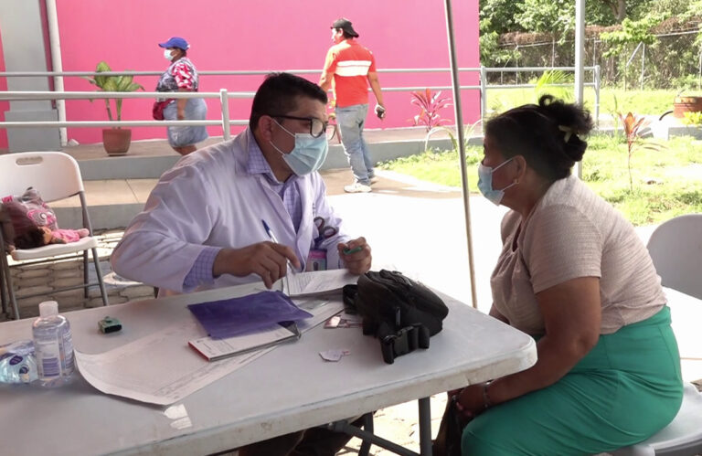 Rosario destaca Mega Feria de la Salud en Jinotega