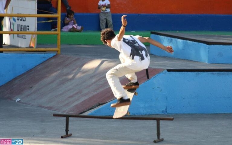 ALMA realiza competencia de Skateboarding