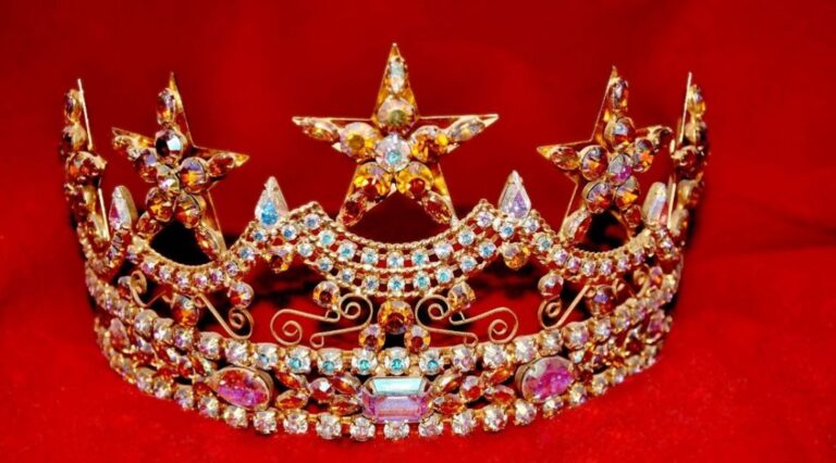 Concurso de belleza ofrece como premio: un esposo