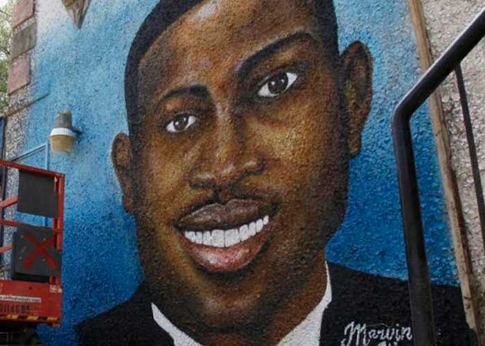 Condenan a padre e hijo por asesinato de un hombre afroamericano