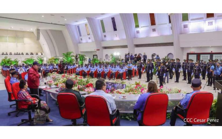Acto de la XXV Graduación de Cadetes de la Academia de Policía (19-12-22)