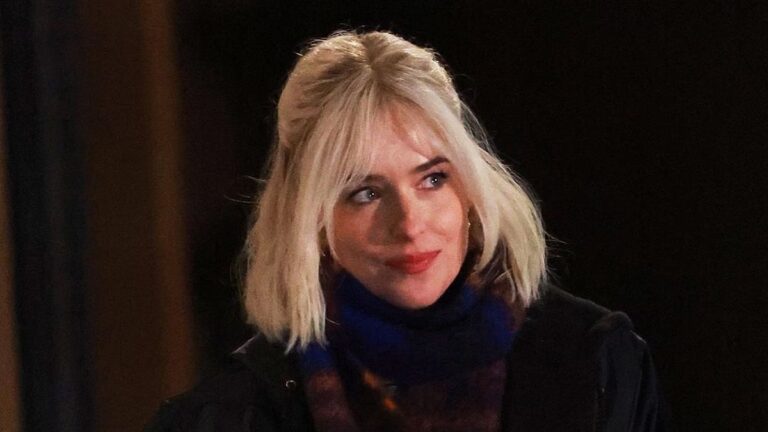 Dakota Johnson  ahora es rubia