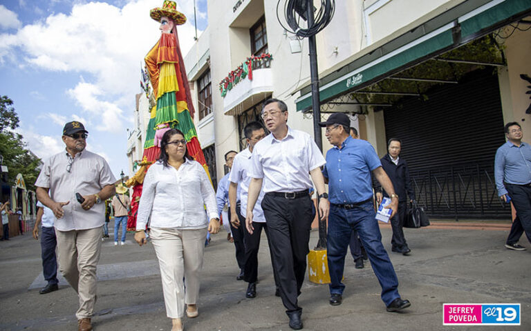 Funcionario de China visita León, Granada y Masaya