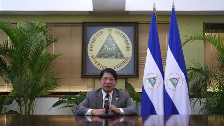 Nicaragua recibe copias de estilo de embajador de República Argelina Democrática Popular
