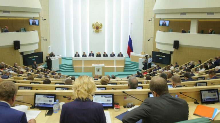 Senado Ruso ratifica respaldo al presidente Putin