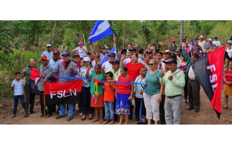 Inauguran mejoramiento de puente vehícular y caminos en la comunidad El Tamboral
