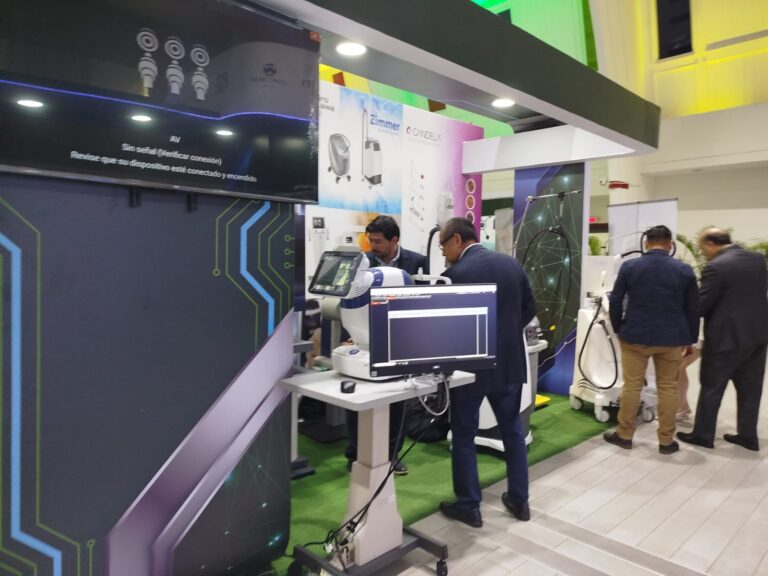 Equipos médicos de última generación se presentan en II Feria de Salud y Tecnología