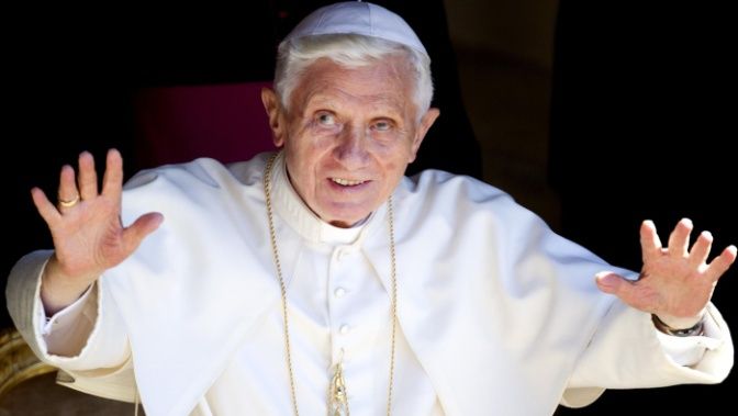 Fallece el papa emérito Benedicto XVI 