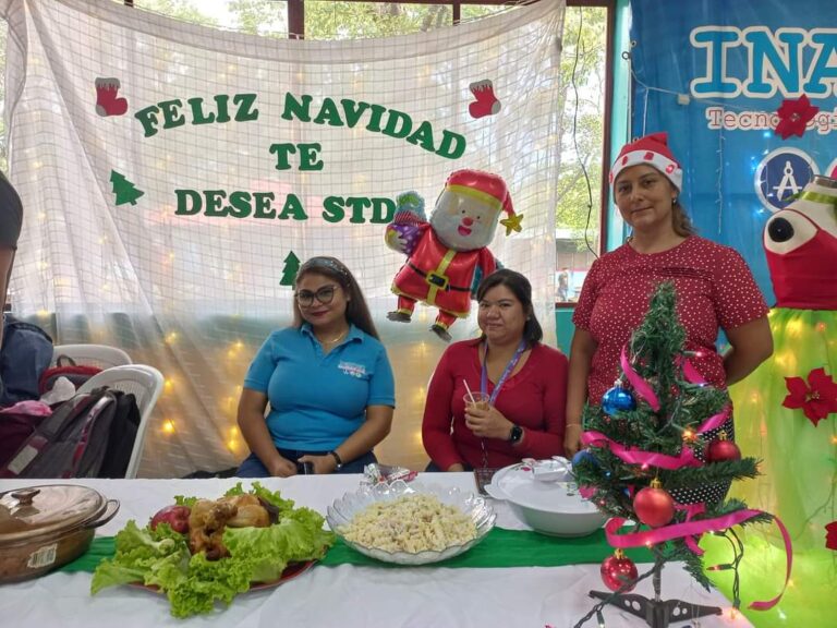 Realizan Festival Técnico Navideño en el Centro Tecnológico Simón Bolívar