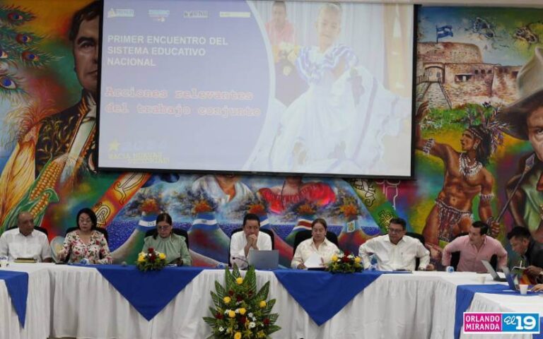 Realizan el Primer Encuentro del Sistema Educativo Nacional