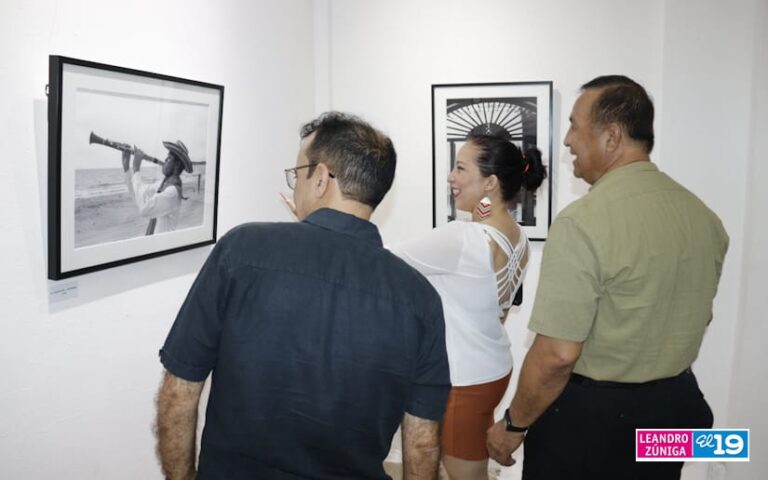 Inauguran exposición fotográfica “Colombia en 25 Fotografías” 