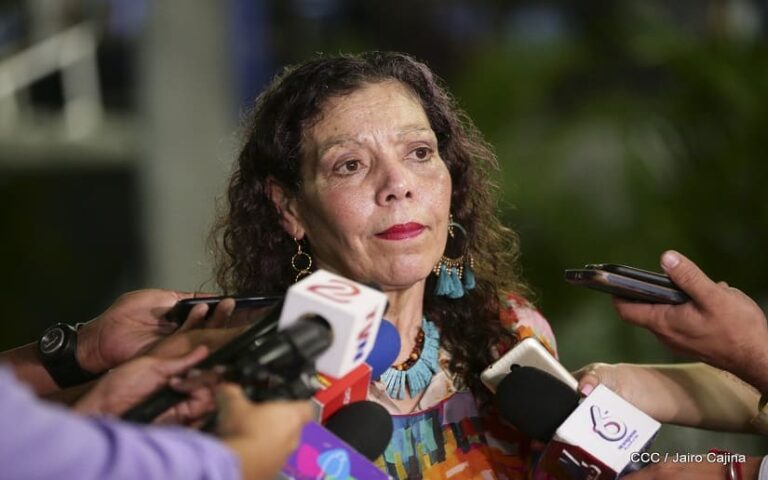 Compañera Rosario Murillo en Multinoticias Edición Especial de Domingo (09-10-22)