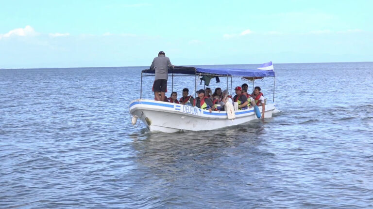 Familias disfrutan de vacaciones en la Ciudad de Granada