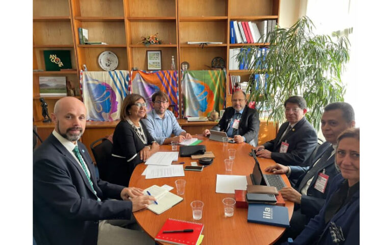 Importante delegación de Nicaragua presenta Plan de Inversiones en la FAO