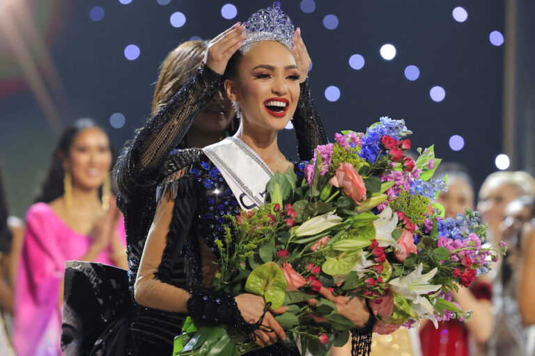 Miss Usa podría ser destituida por fraude