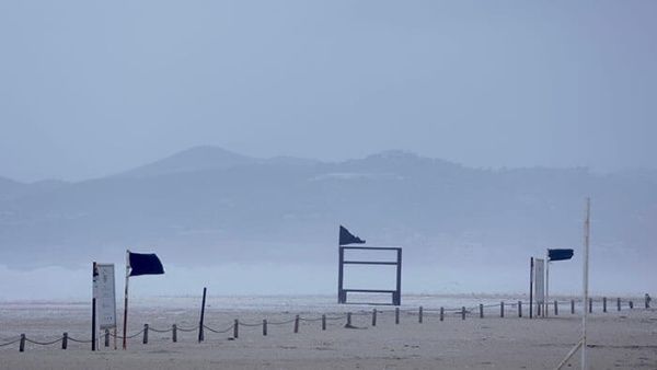 Huracán Fiona golpea el este de Canadá con fuertes vientos