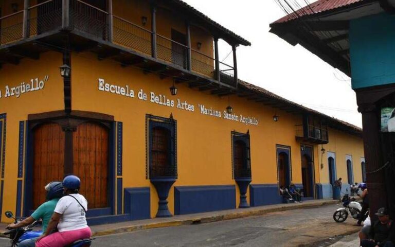 Inauguran Escuela de Bellas Artes “Mariana Sansón Argüello”