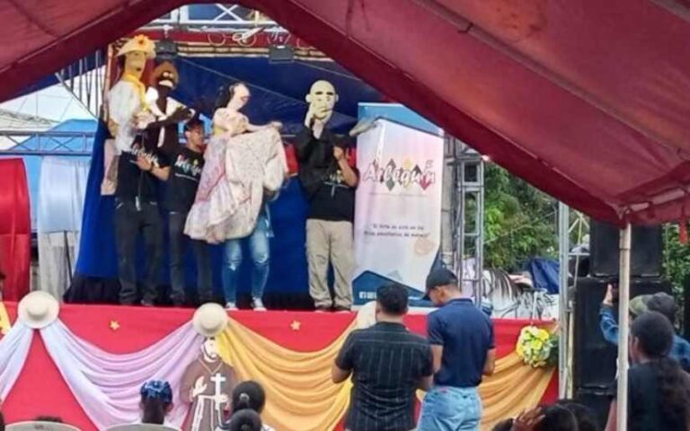 Teatro de Títeres Arlequín estuvo en las fiestas tradicionales de Camoapa