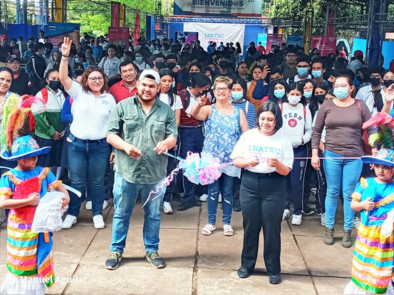 Presentan oferta de las carreras técnicas 2023 en Carazo