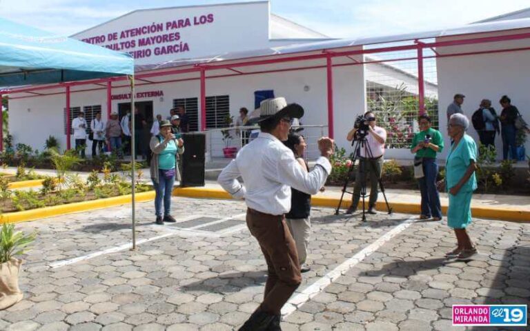 Inauguran Centro para los Adultos Mayores “Porfirio García”