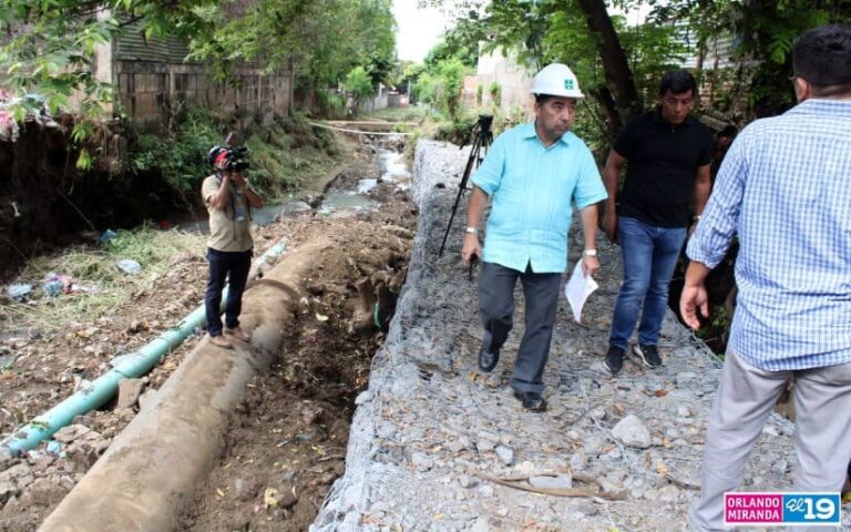 ALMA supervisa estabilización del cauce en el barrio Vista de Xolotlán