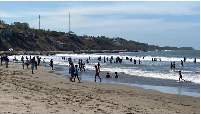 El pueblo de Nicaragua disfruta sus vacaciones en ambiente de paz y seguridad