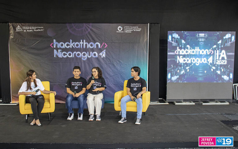 Ganadores del Hackathon 2023 comparten sus experiencias