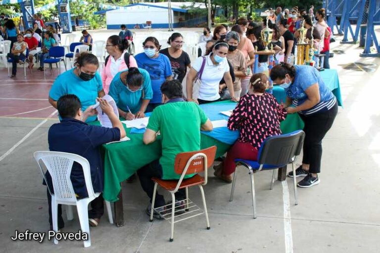 Aproximadamente 800 mil estudiantes se han matriculado para el año lectivo 2023