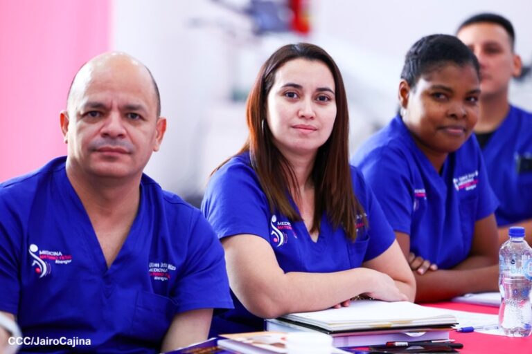 Medicos de Nicaragua reciben diplomado de ecocardiografía