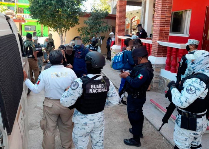 México rescata a 116 migrantes que viajaban hacinados en un camión