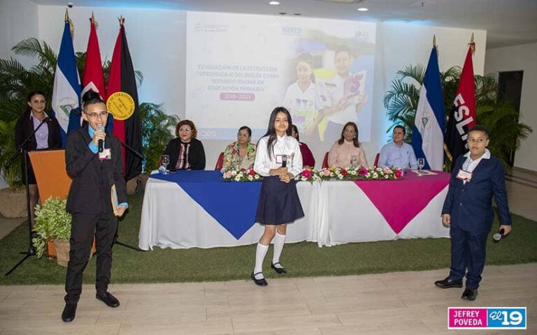 53 mil estudiantes de sexto grado reciben certificado de inglés