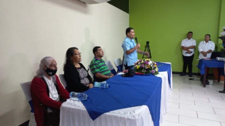 Presentan a pastores Plan de Trabajo  para el próximo quinquenio