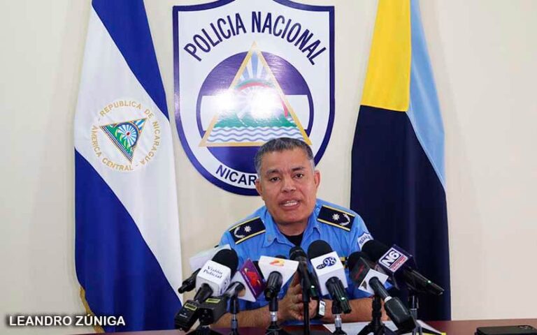 Policía Nacional presenta normativa de acciones ante desastres naturales