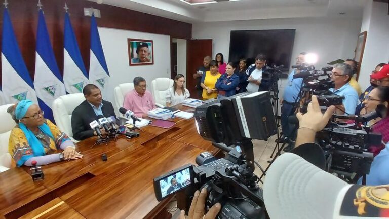 Presenta Presupuesto General de la República 2024