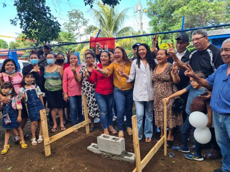 Inicia la construcción de puesto de salud en el barrio Isaías Gómez