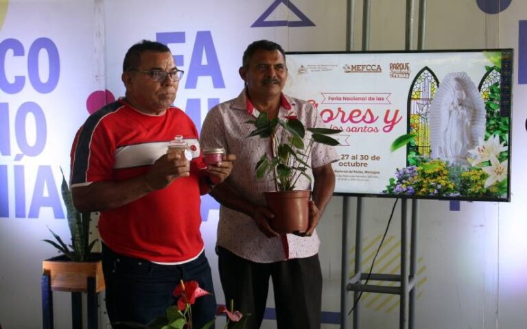 MEFCCA invita a las familias a visitar de la “Feria de Flores”