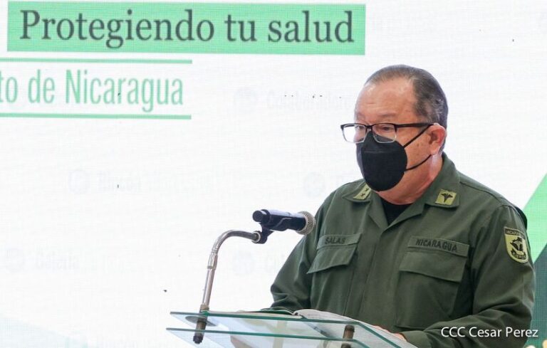 Lanzan revista Salud y Ciencia “Protegiendo tu salud”