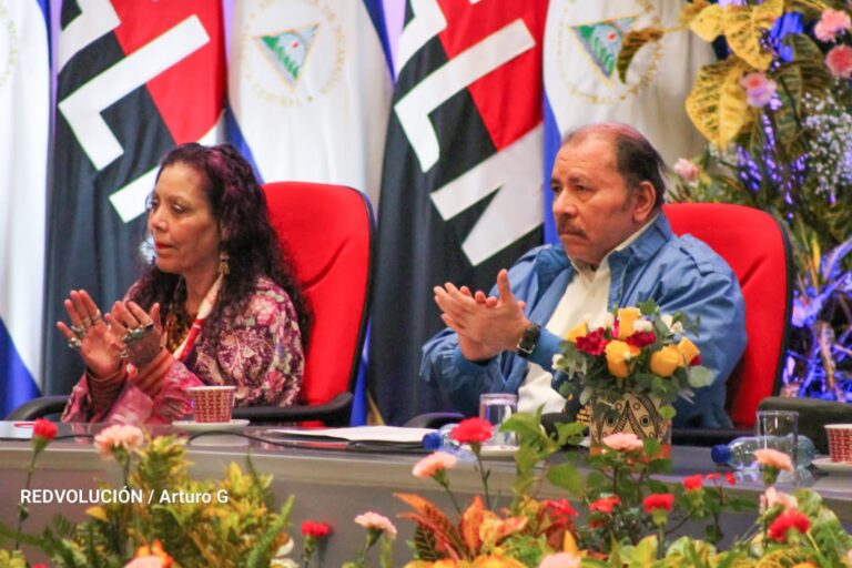 Fuerza Aérea cumple 43 años al lado del pueblo, expresa Rosario