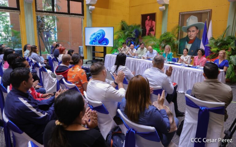 Gobierno de Nicaragua saluda a comunicadores de RT en Español