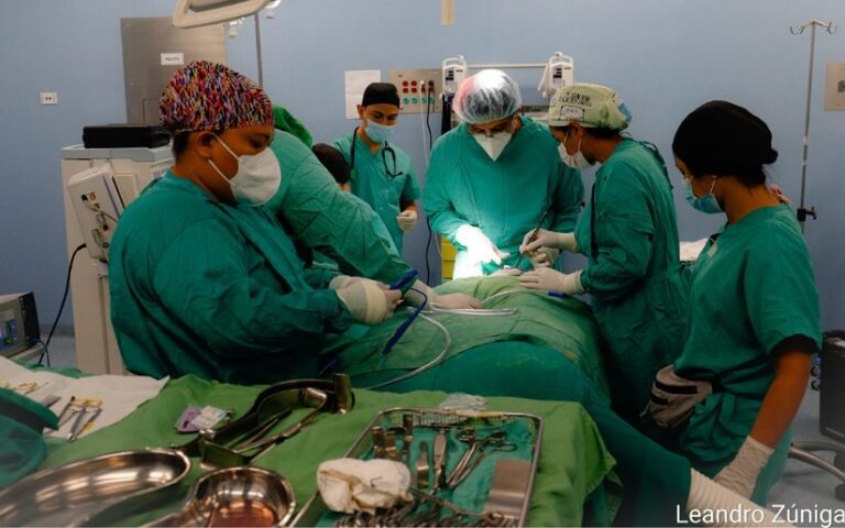 Realizan cirugías a niños con fisura en el Paladar en el Hospital Fernando Vélez paíz