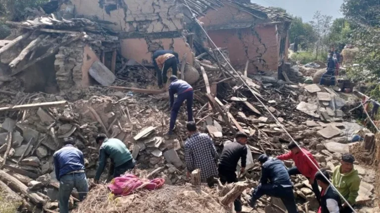 Sismo de 6.6 grados en Nepal deja 6 fallecidos