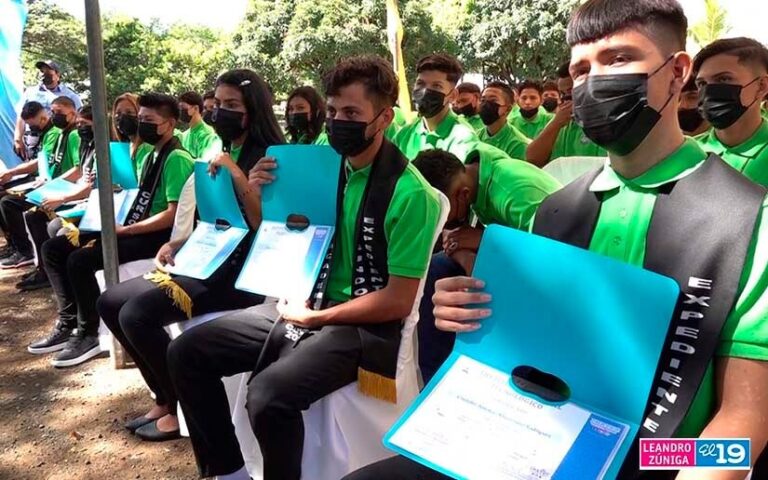 Policía Nacional realiza XI graduación “Juventud en Fuerza de Victorias”