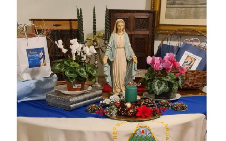 Celebran la Purísima en la Embajada de Italia