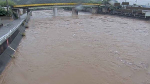 Al menos dos muertos deja tifón Talas en el centro de Japón